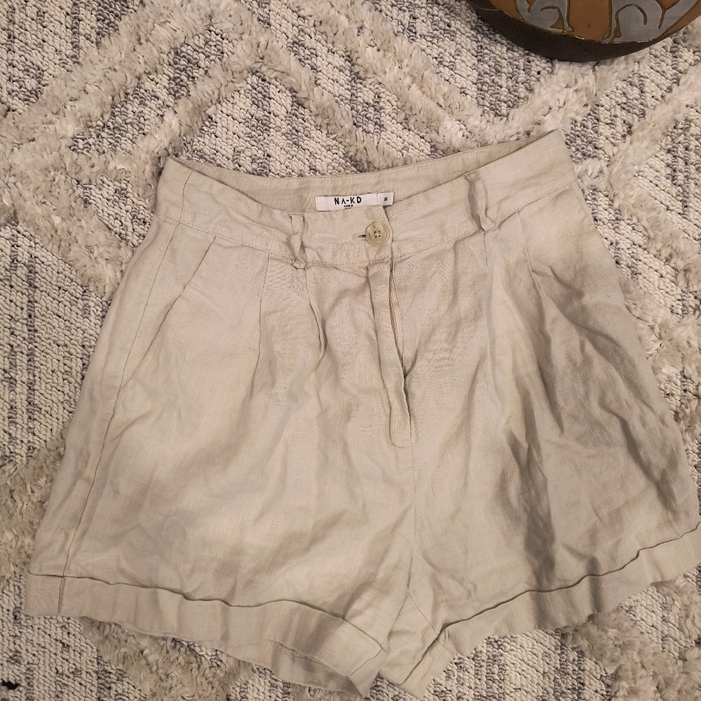 NA-KD Nude/Cream Linen Office Shorts